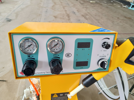 50W Elektrostatische Pulversprühmaschine Hängeförderer Beschichtungslinie